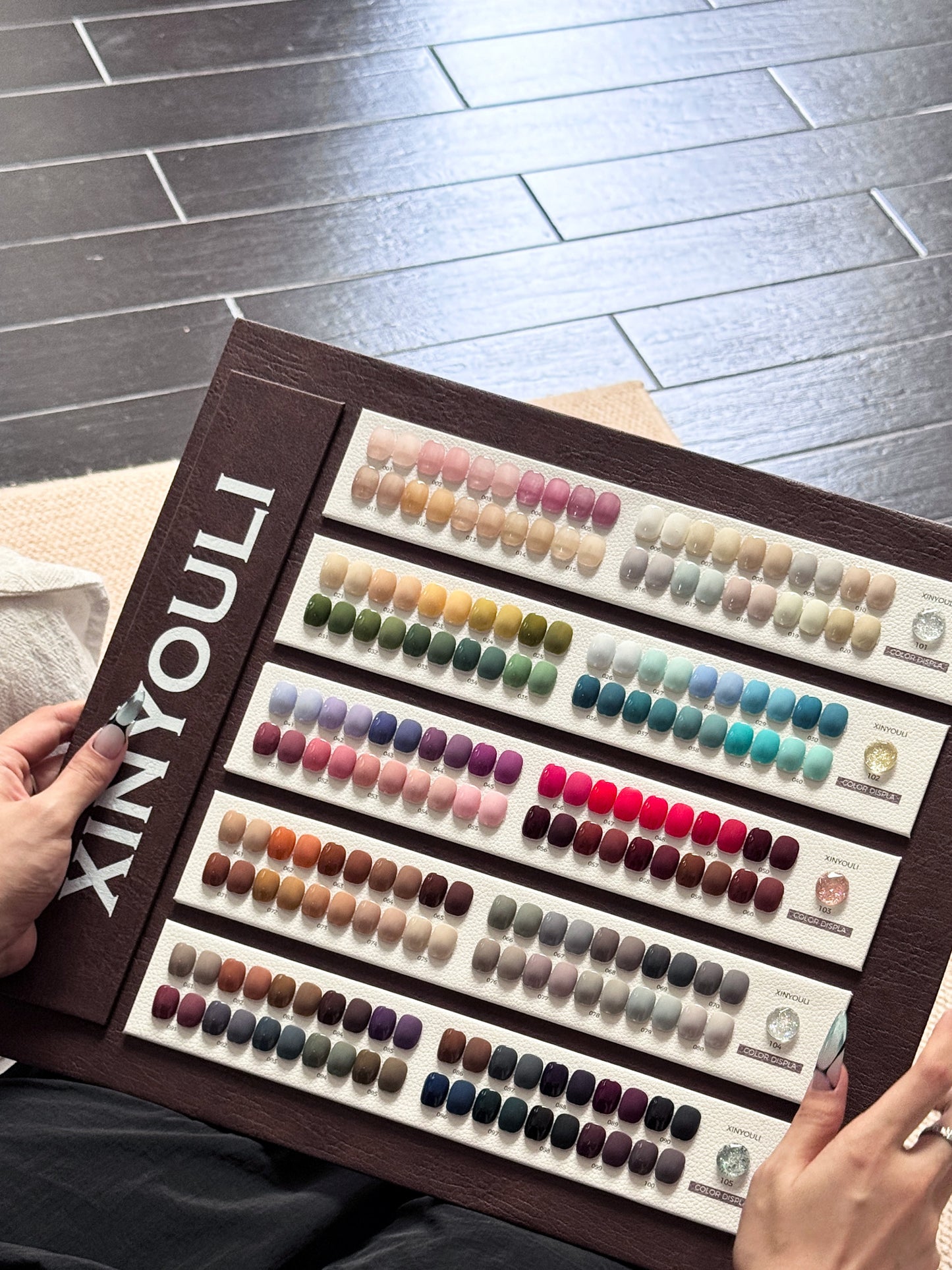 Yukun Furi 105 Color Beauty Expo New Product Nail Art Store Cat Eye Popular Color Nail Oil Glue